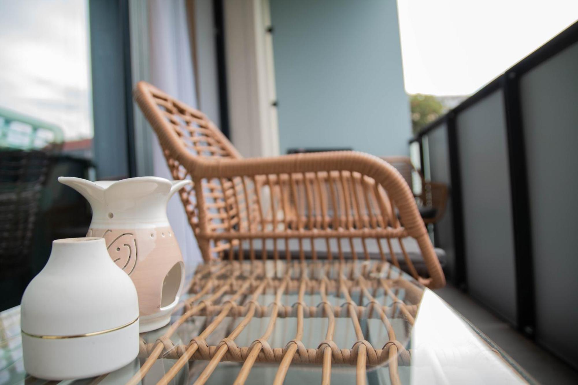 Newly Built Apartment With Balcony, Ac And Free Indoor Garage Praha Exteriér fotografie